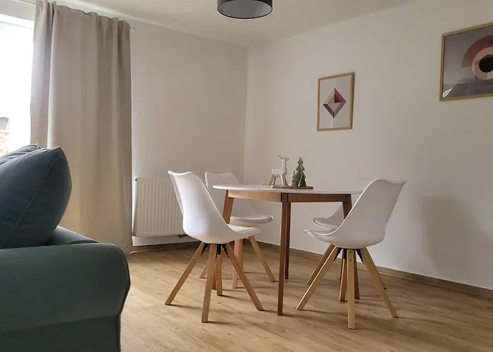 Schoene Grosse In Bedburg-hau Апартаменты *